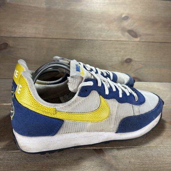 nike challenger OG mens size 9 shoes blue peace love basketball sneakers - Picture 2 of 9